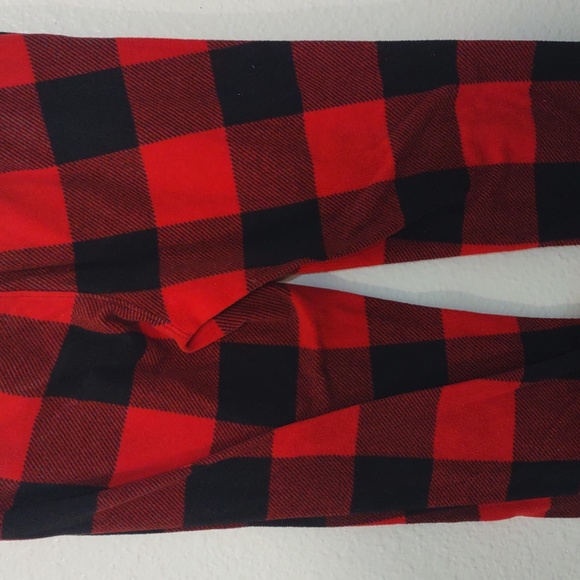 USED OLD NAVY BOYS PAJAMA PANTS COLOR BLACK AND RED PLAID SIZE L (10/12) - Picture 7 of 9